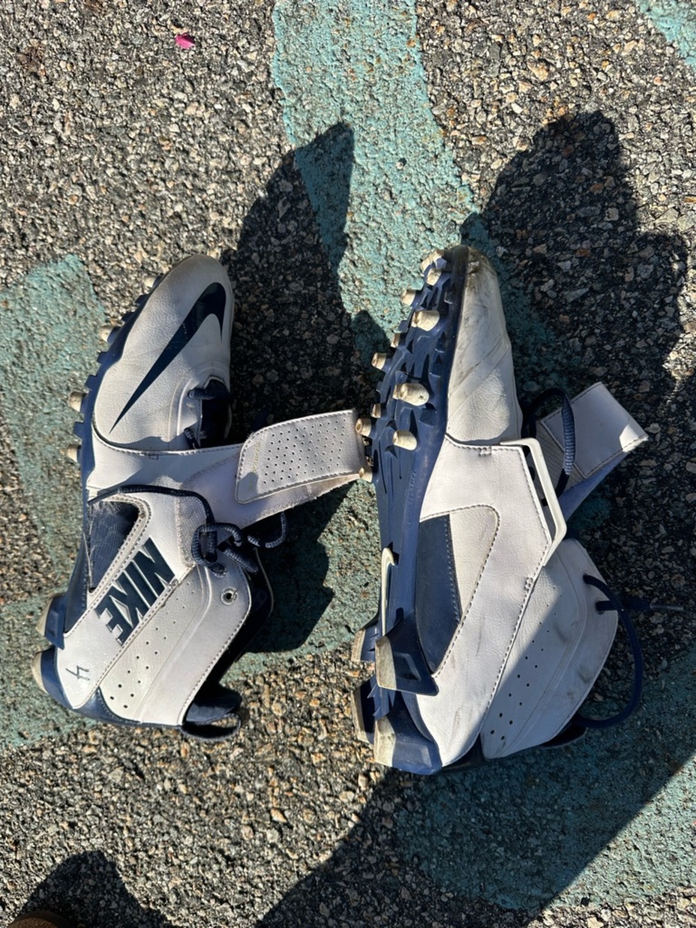 Nike Huarache III 3 lacrosse cleat Size 12.5 White navy Used